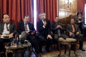 XXX 2 - Des contre-révol.res de Misrata réclament des armes à N. Sarkozy pr... conquérir Tripoli, vers le 20 juillet 2011