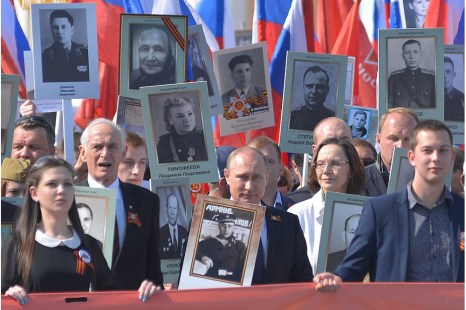 vladimir-poutine-et-son-pere